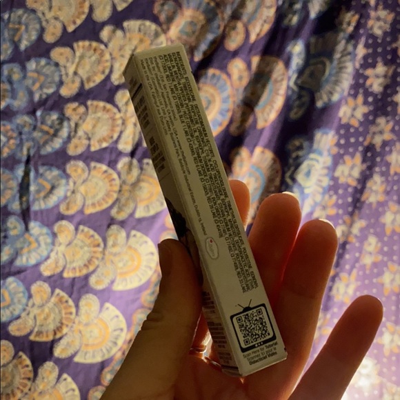 Liquid Lipstick Meet Matte Hughes - Picture 2 of 4